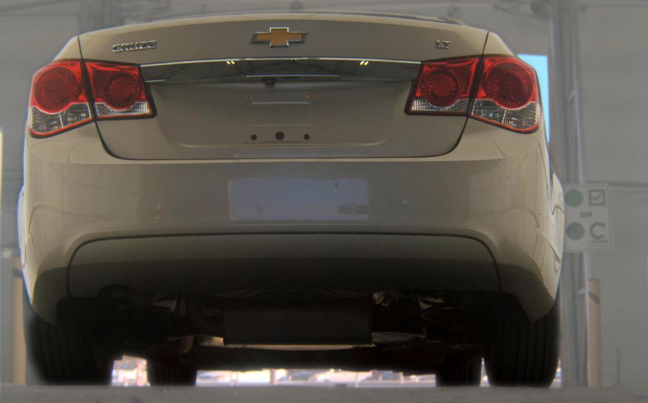 Used 2015 Chevrolet Cruze LT FWD image 3