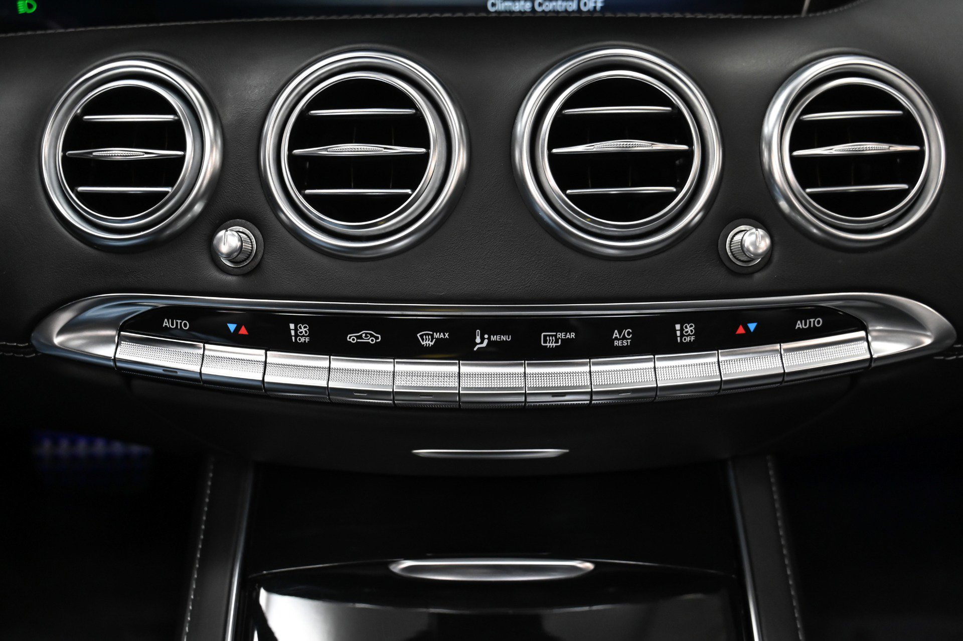 Used 2019 Mercedes-Benz S 63 AMG 4MATIC Cabriolet w/ Driver Assistance Package image 29