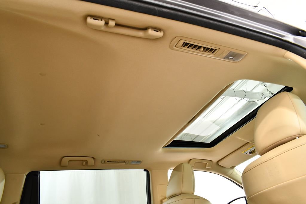 Used 2017 Toyota Highlander Limited FWD image 18