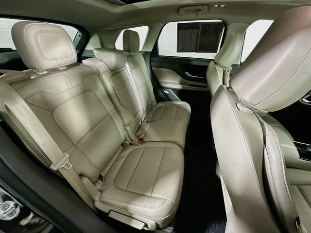 Used 2023 Lincoln Corsair AWD w/ Equipment Group 101A image 33