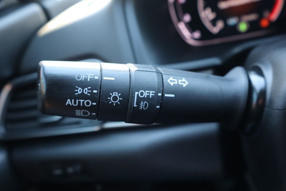 Used 2018 Honda Accord EX-L image 32