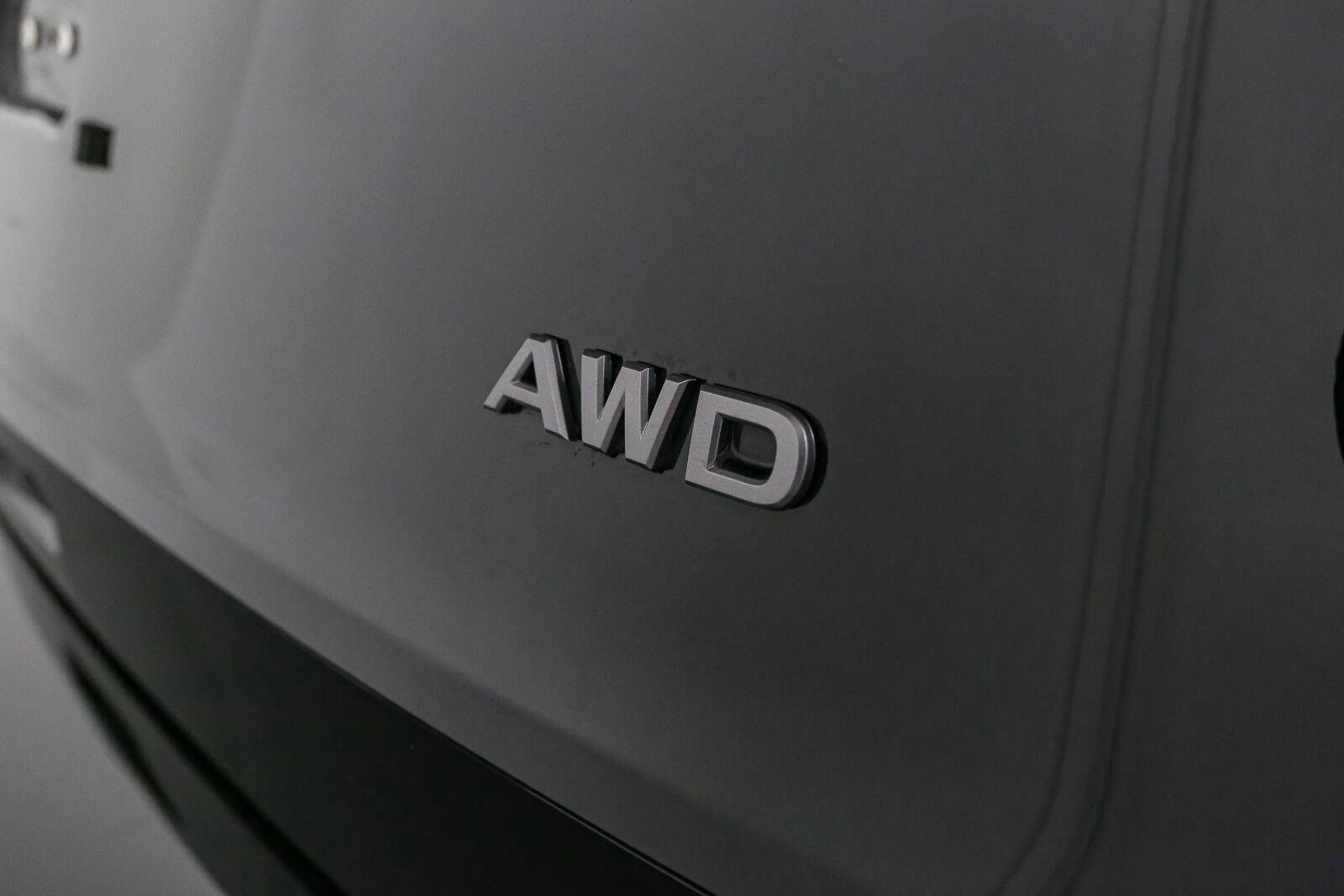 Used 2026 Nissan Rogue SV AWD/4WD image 11