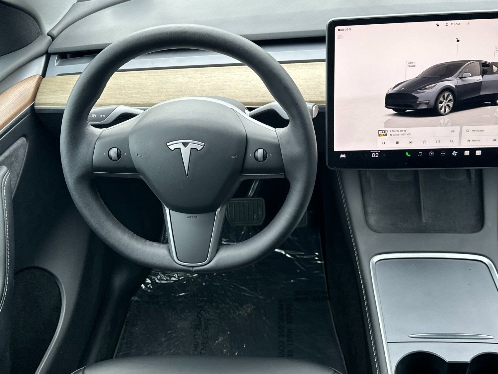 Used 2023 Tesla Model Y Long Range image 14