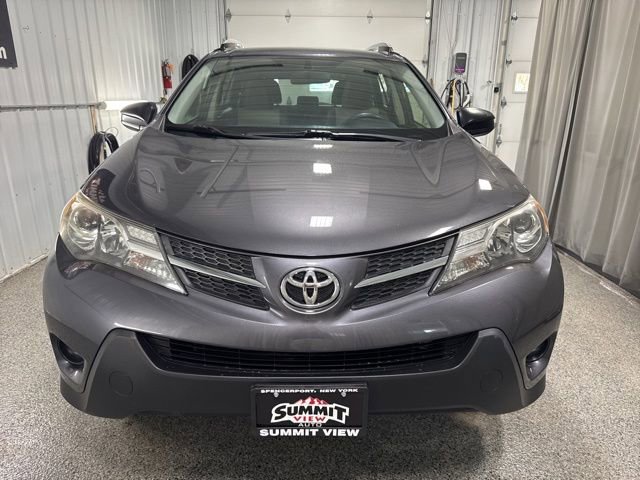 Used 2015 Toyota RAV4 LE FWD image 2