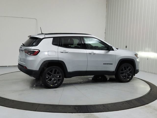 New 2026 Jeep Compass Latitude image 8