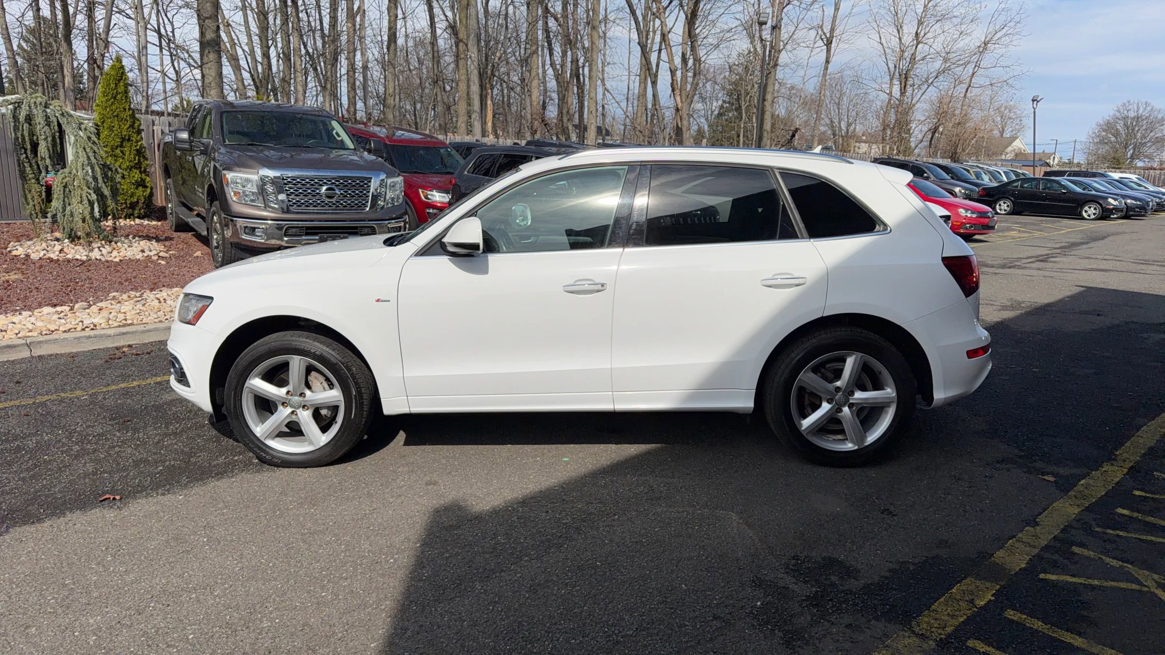 Used 2017 Audi Q5 2.0T Premium Plus w/ Technology Package image 8