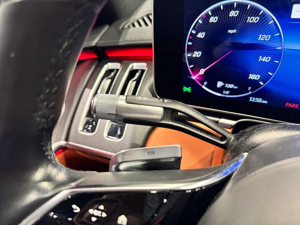 Used 2022 Mercedes-Benz S 500 4MATIC w/ AMG Line Package image 18