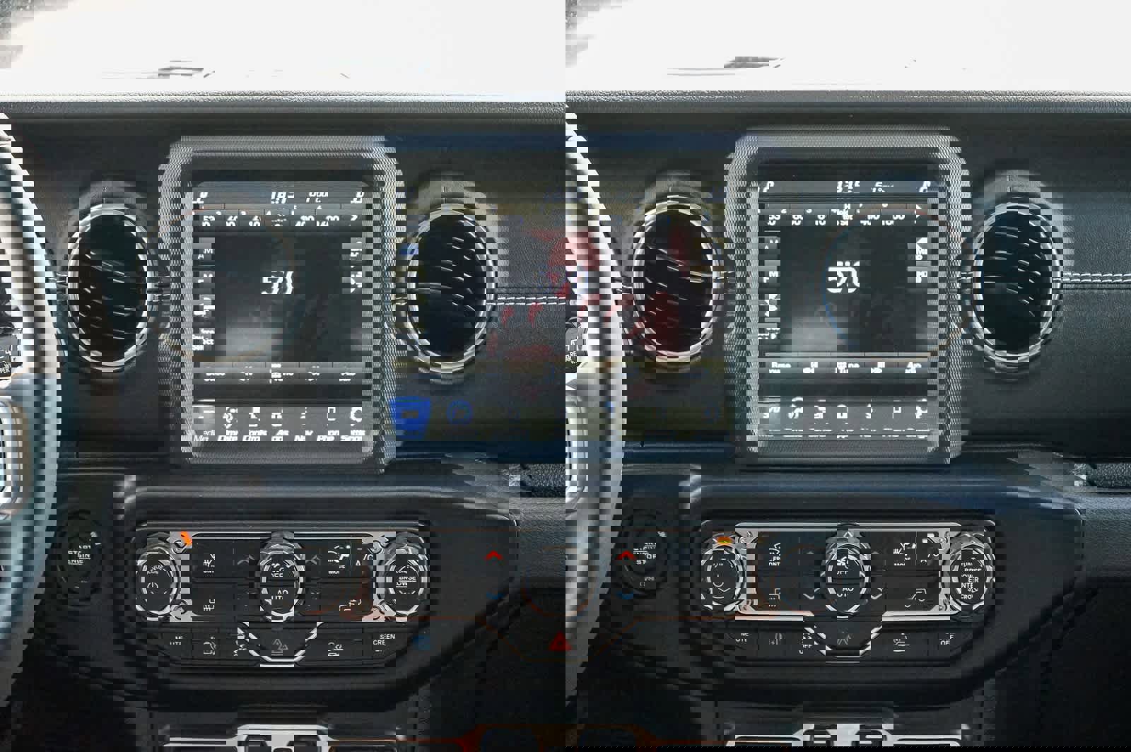 Used 2023 Jeep Wrangler Sahara image 13