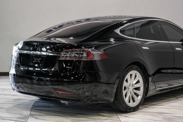 Used 2018 Tesla Model S 75D AWD/4WD image 14