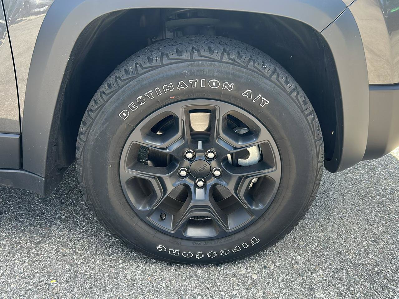 Used 2022 Jeep Cherokee Trailhawk w/ Sun, Sound & Nav Group AWD/4WD image 31