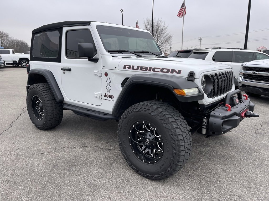 Used 2024 Jeep Wrangler Rubicon image 3