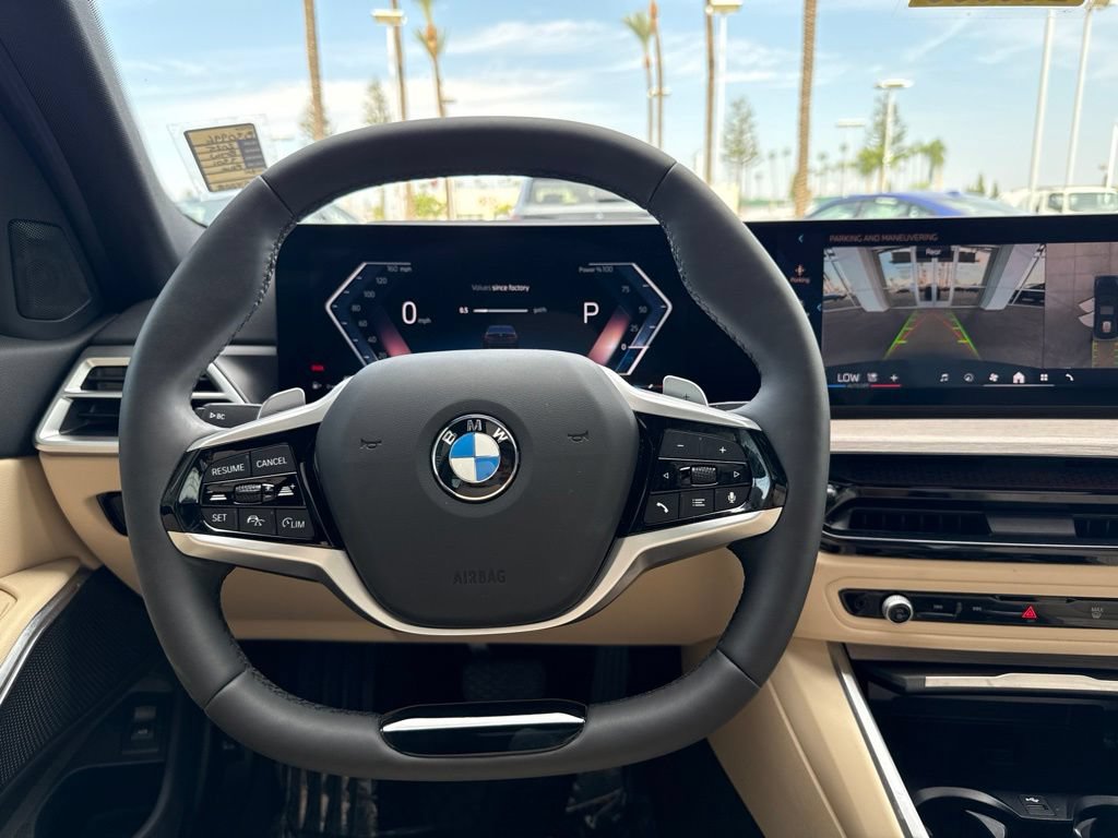 Used 2025 BMW 330i xDrive Sedan w/ Premium Package AWD/4WD image 17