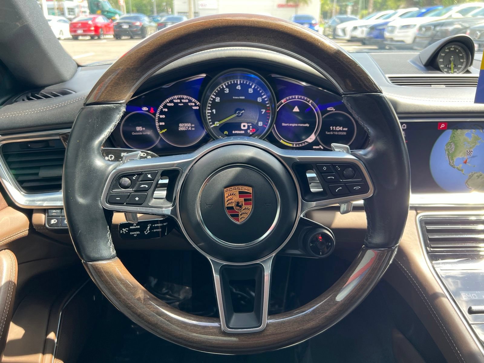 Used 2020 Porsche Panamera 4 Executive AWD/4WD image 34