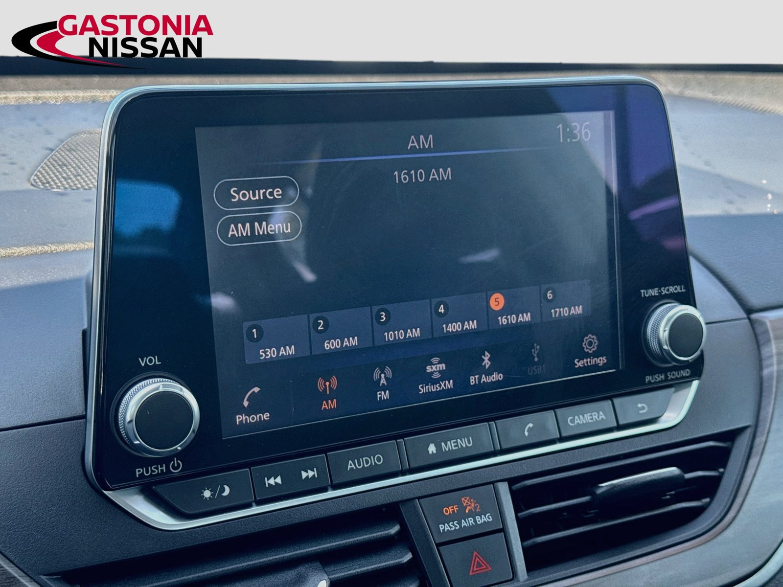Used 2024 Nissan Altima 2.5 SV FWD image 18