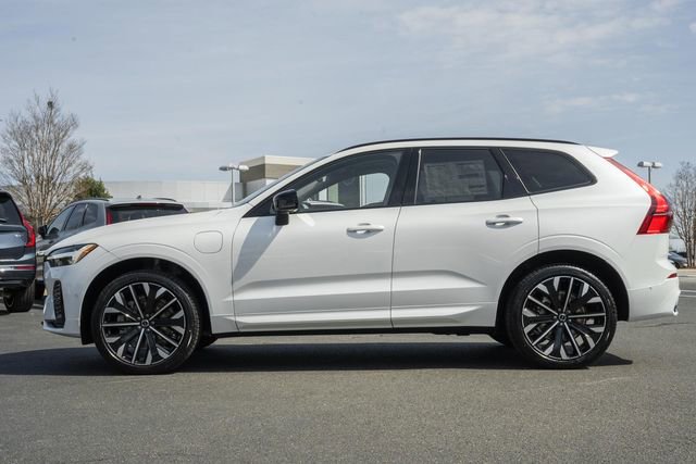 New 2026 Volvo XC60 T8 Ultra w/ Protection Package Premier image 4