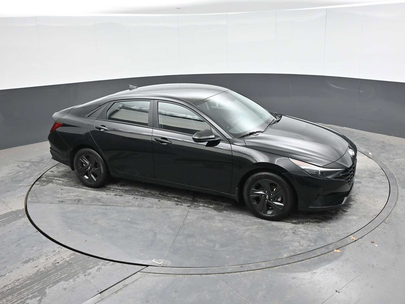Used 2023 Hyundai Elantra SEL FWD image 34