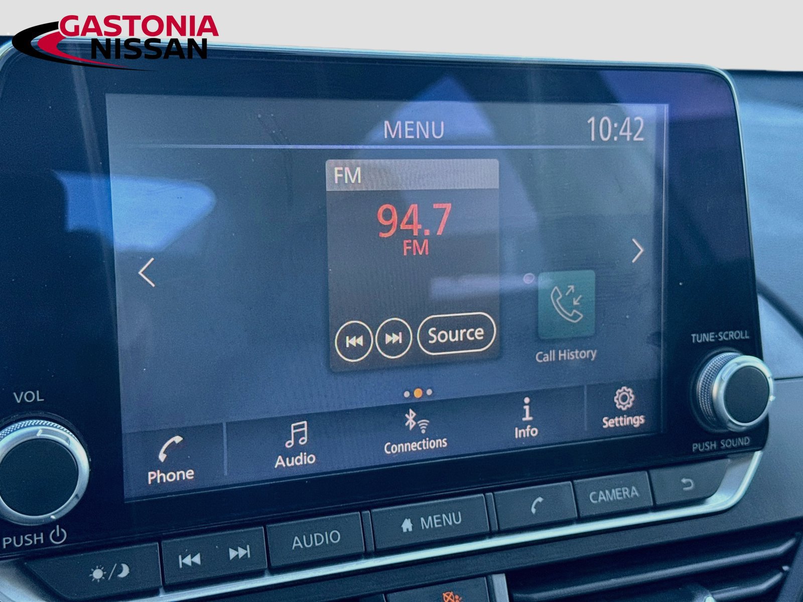 Used 2025 Nissan Altima 2.5 SV FWD image 18