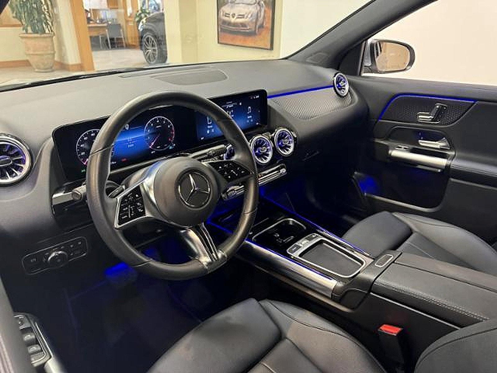 Used 2025 Mercedes-Benz GLA 250 image 9