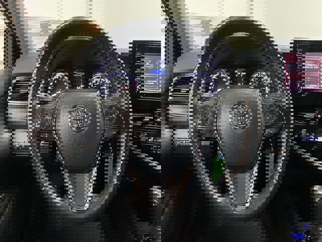 Used 2024 Toyota Camry SE image 20