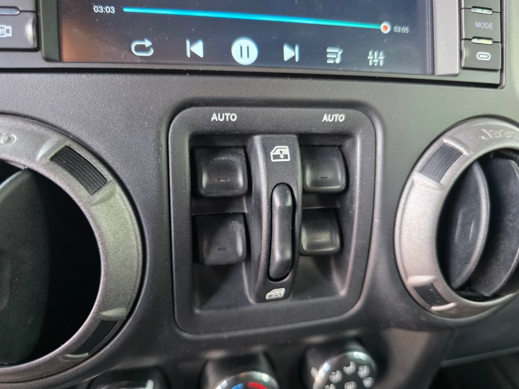 Used 2013 Jeep Wrangler Unlimited Sport AWD/4WD image 20