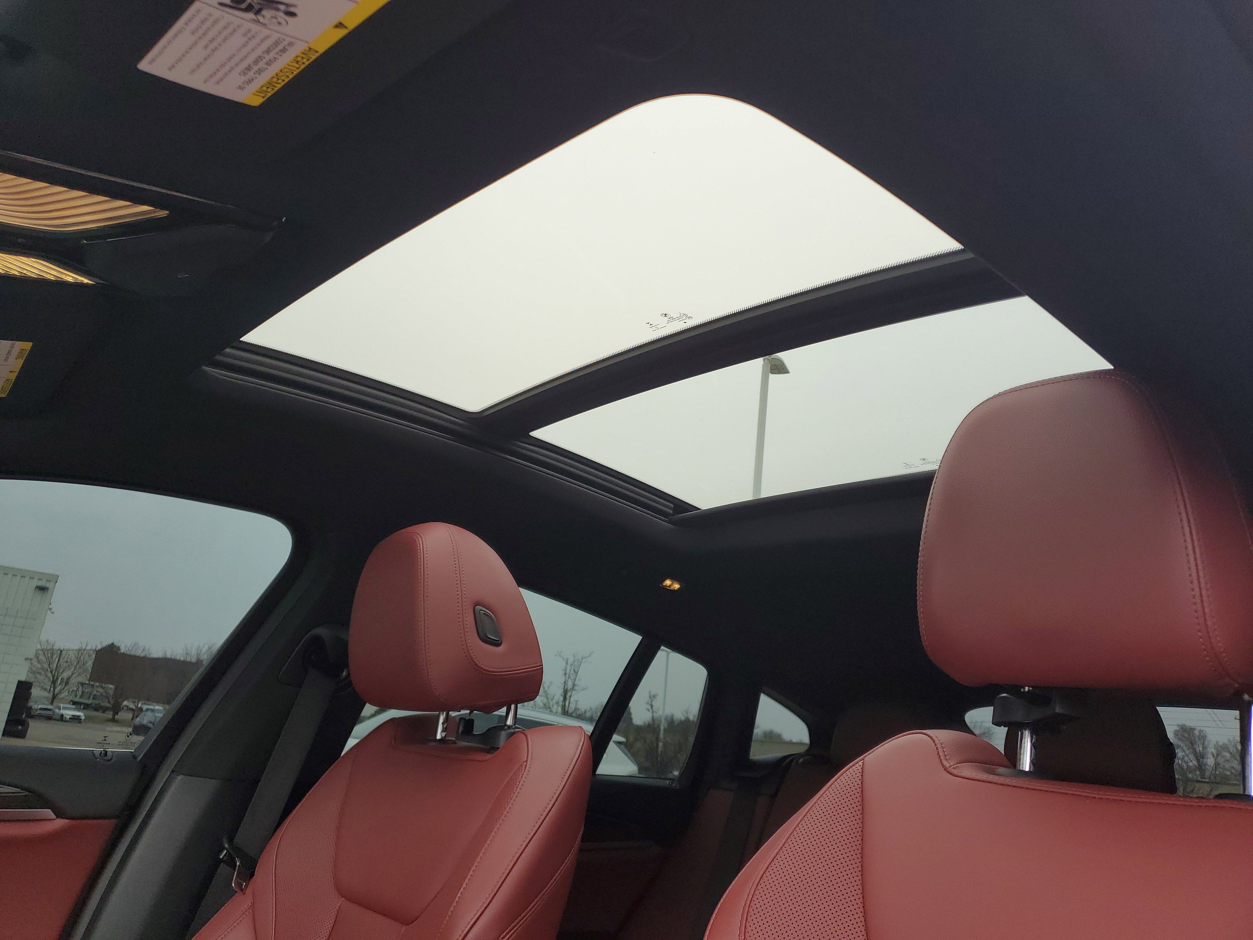 Used 2023 BMW X4 xDrive30i AWD/4WD image 8