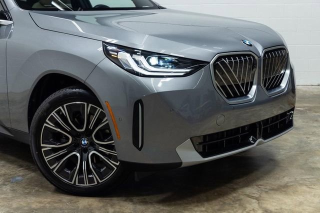 Certified 2025 BMW X3 xDrive30i w/ Premium Package image 7