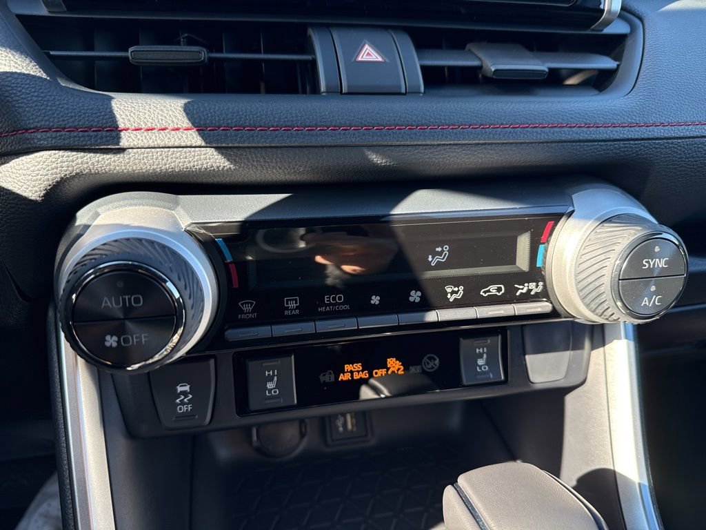 New 2025 Toyota RAV4 SE image 20