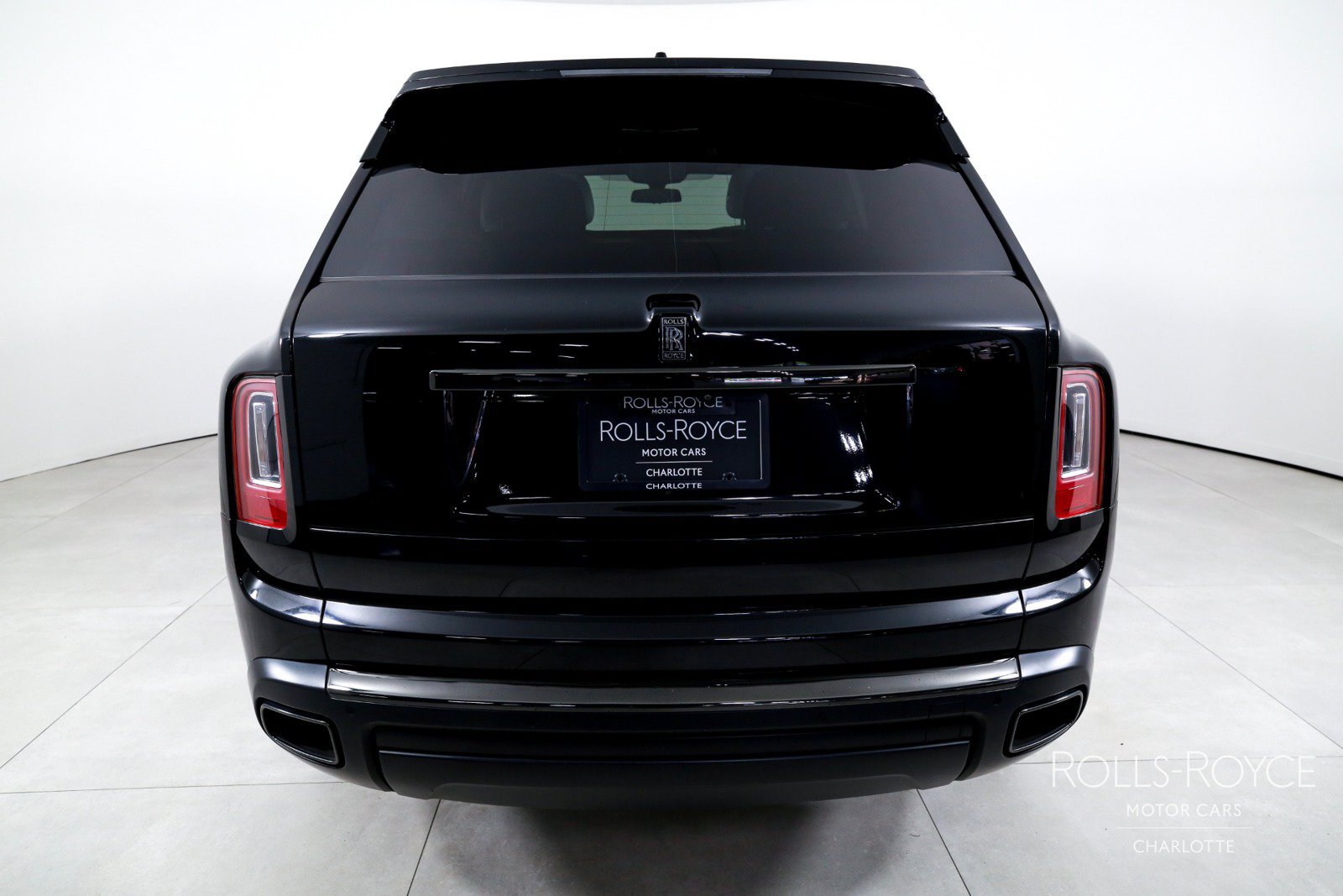 Used 2021 Rolls-Royce Cullinan Black Badge AWD/4WD image 9