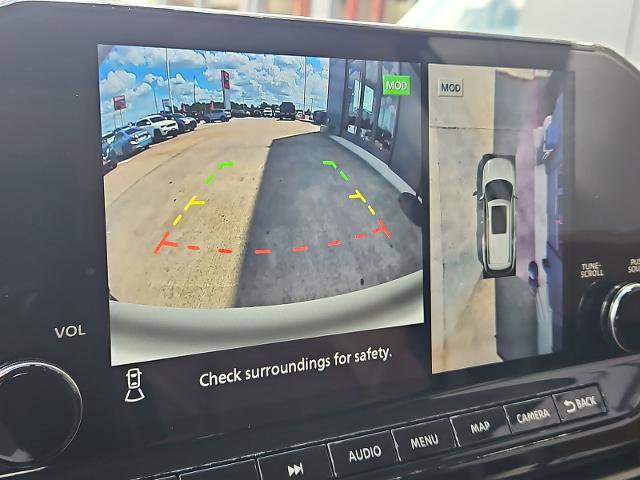 Certified 2023 Nissan Pathfinder Platinum FWD image 27