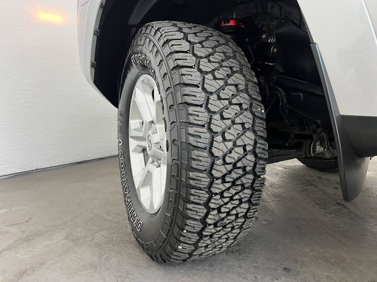 Used 2016 Toyota 4Runner SR5 image 32