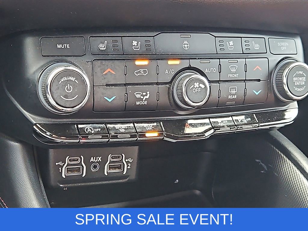 Used 2023 Dodge Durango GT image 17