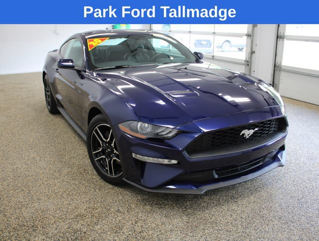 Used 2020 Ford Mustang Premium RWD image 8