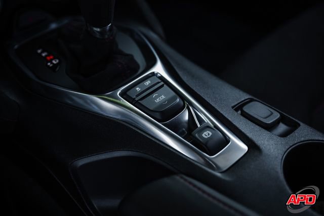 Used 2018 Chevrolet Camaro ZL1 RWD image 18