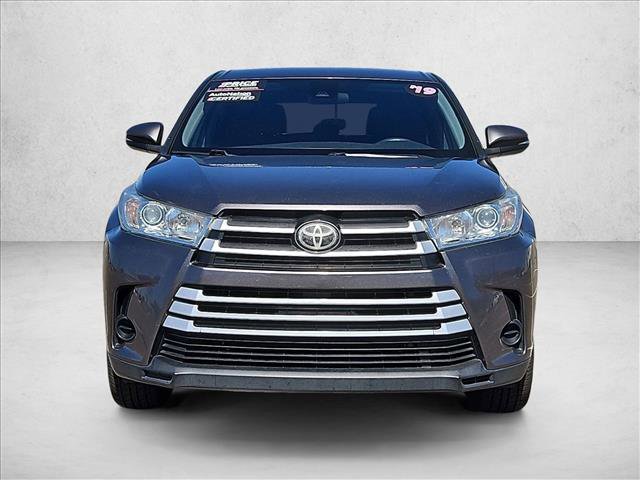 Used 2019 Toyota Highlander LE w/ Carpet Mat Package (TMS) video 2