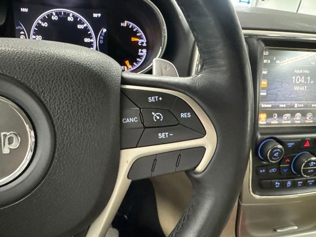Used 2017 Jeep Grand Cherokee Limited AWD/4WD image 36