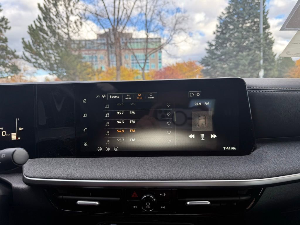 New 2026 Nissan Kicks SV w/ Illumination Package image 32