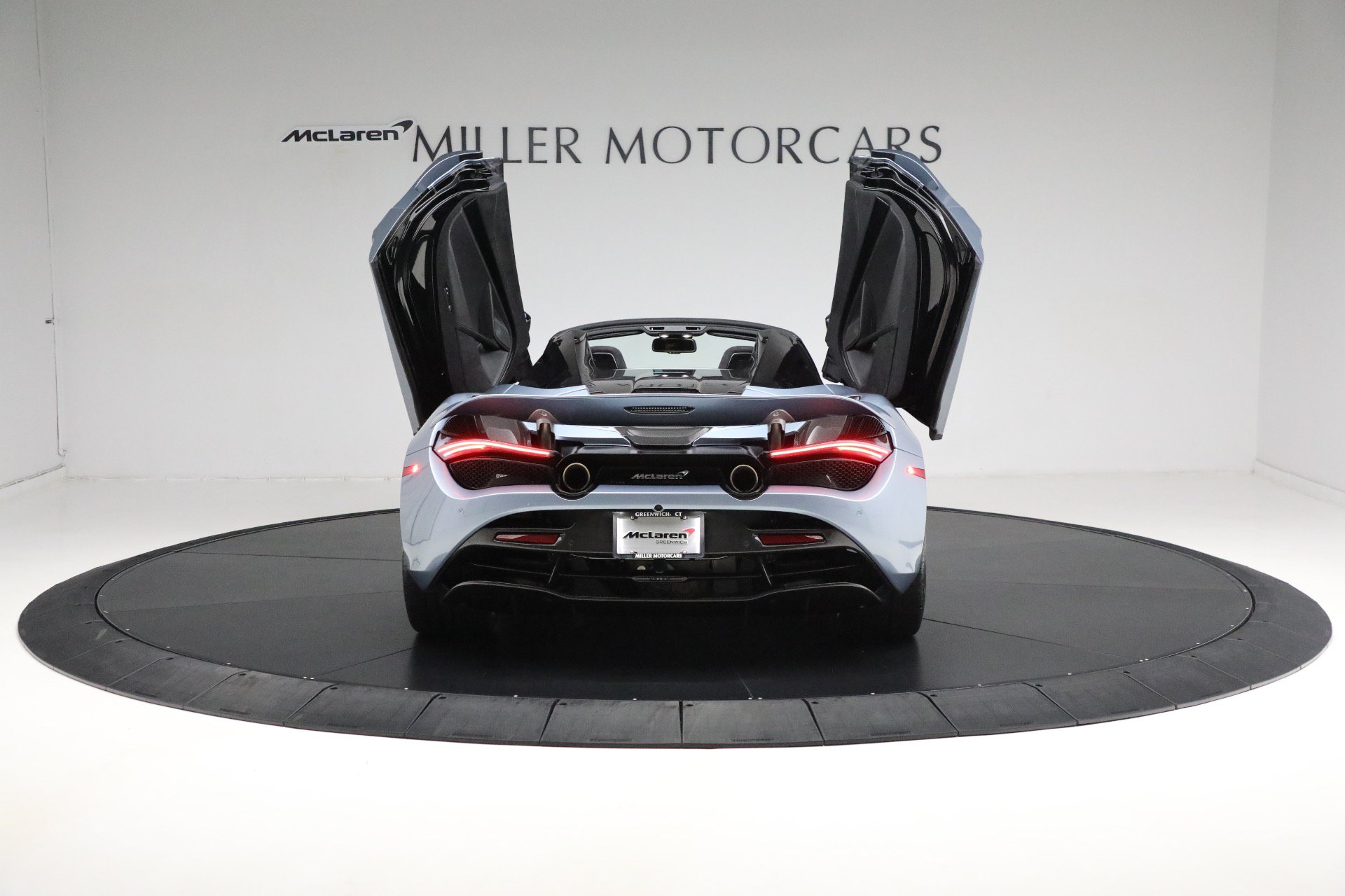 Used 2023 McLaren 720S Performance RWD image 19