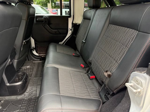 Used 2012 Jeep Wrangler Unlimited Sahara AWD/4WD image 59