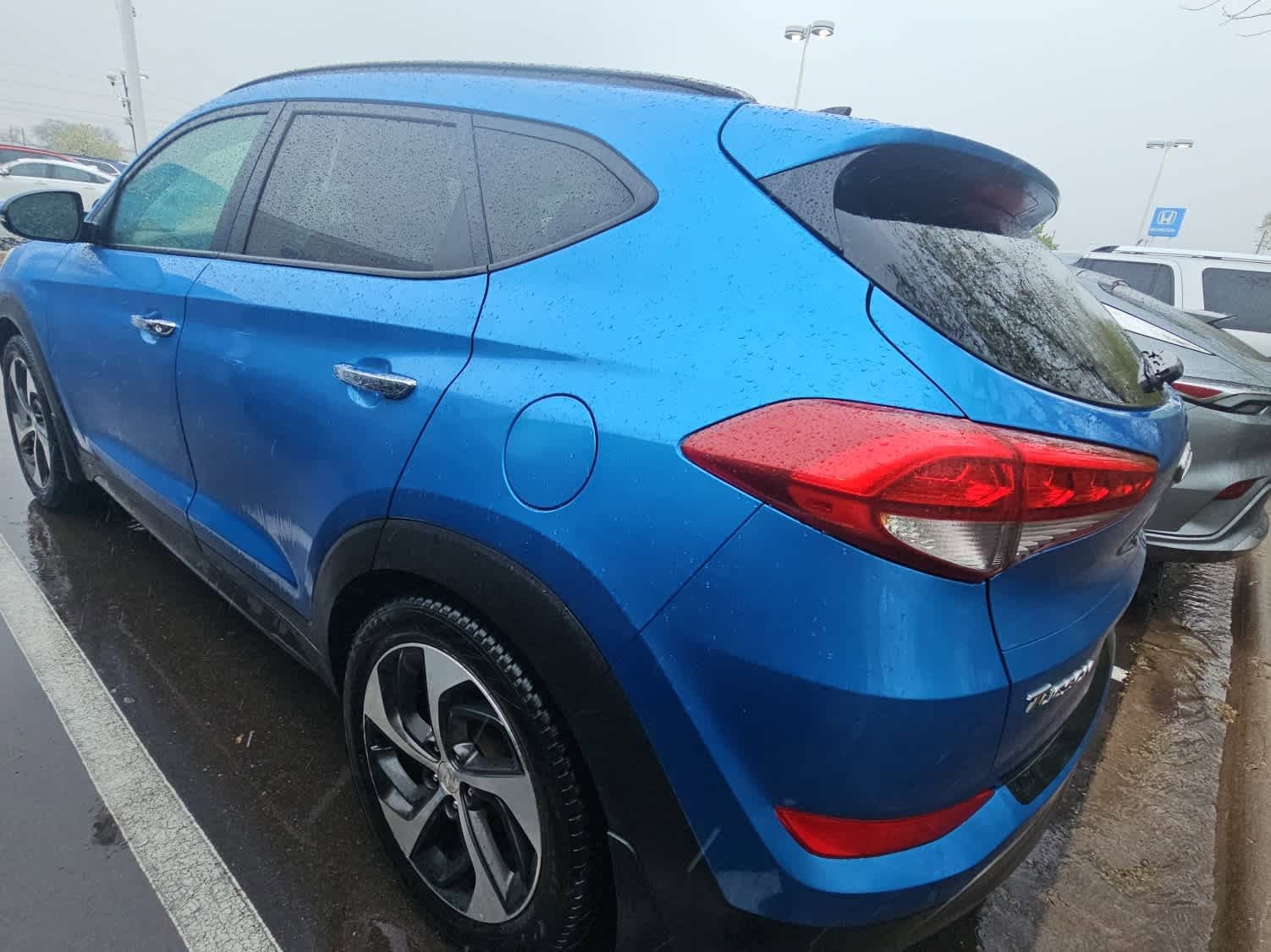 Used 2016 Hyundai Tucson Limited w/ Option Group 03 AWD/4WD image 4