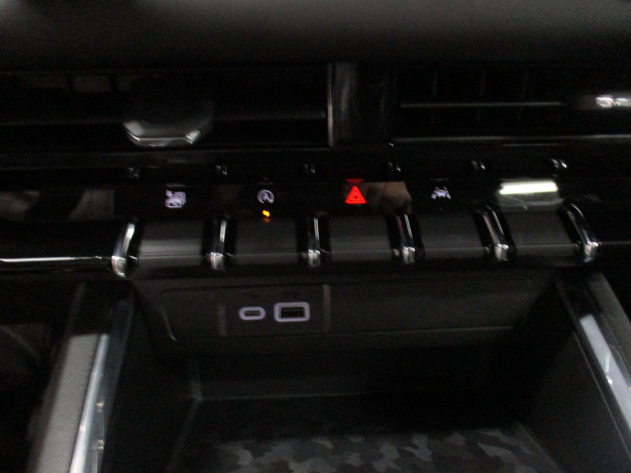 Used 2024 GMC Canyon Elevation w/ Elevation Premium Package image 34