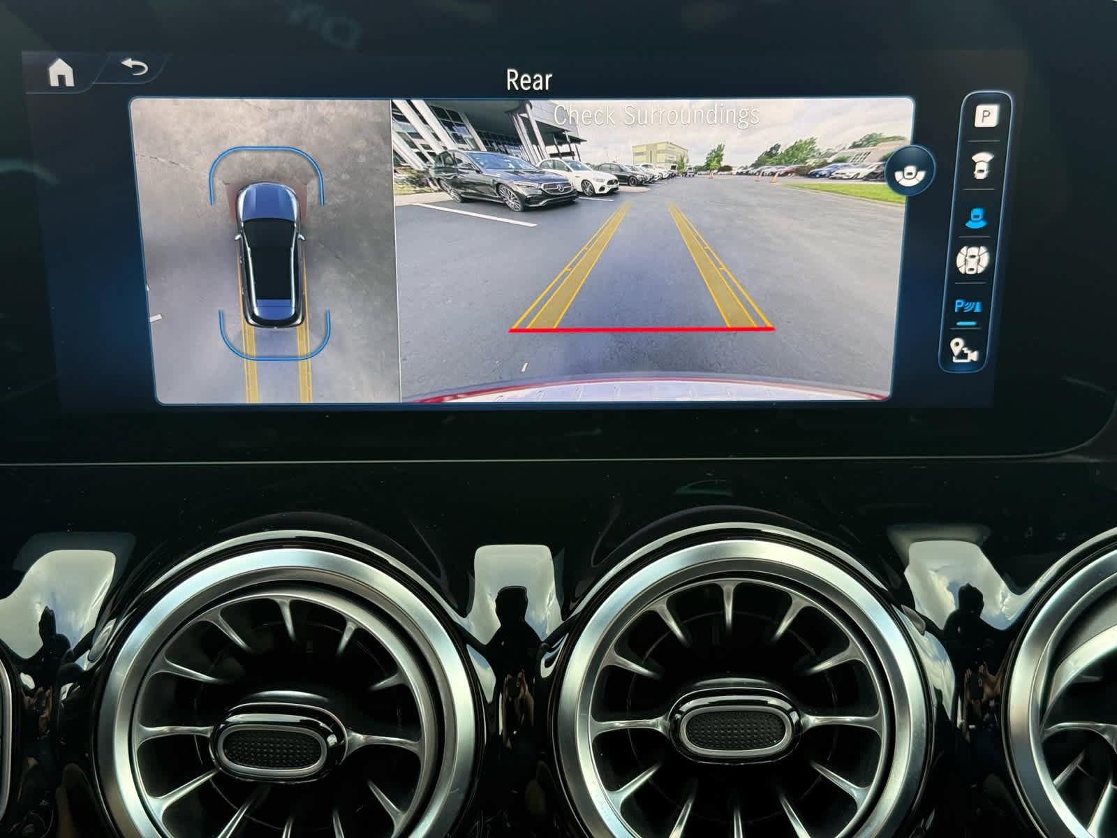 Used 2024 Mercedes-Benz GLA 35 AMG 4MATIC image 16