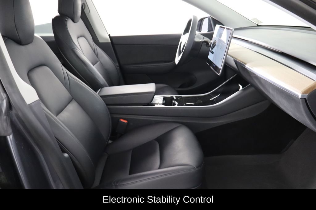 Used 2020 Tesla Model Y Long Range image 13