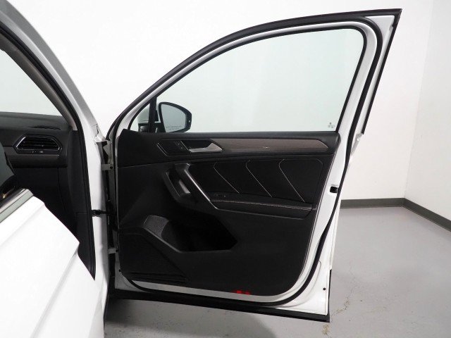Used 2022 Volkswagen Tiguan SE FWD image 52