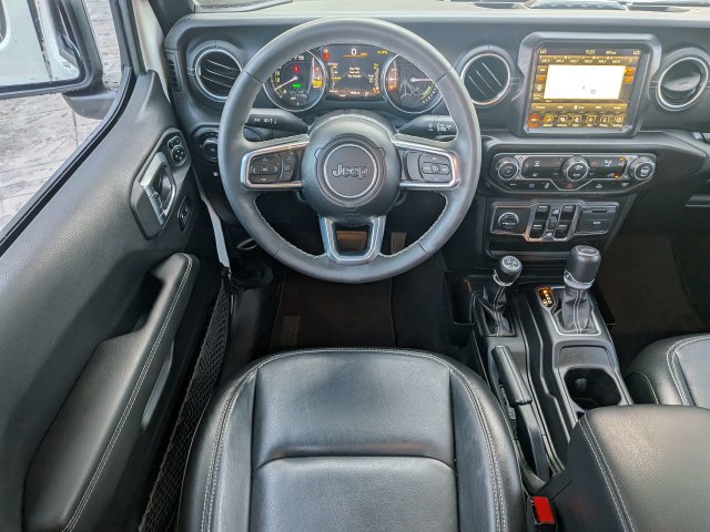 Used 2023 Jeep Wrangler Unlimited Sahara AWD/4WD image 18