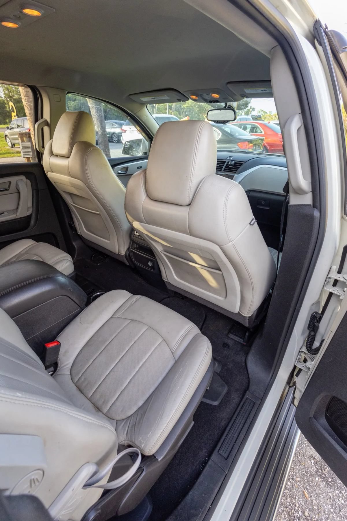Used 2011 Chevrolet Traverse LTZ w/ LPO, 'HIT The Road' Package FWD image 16