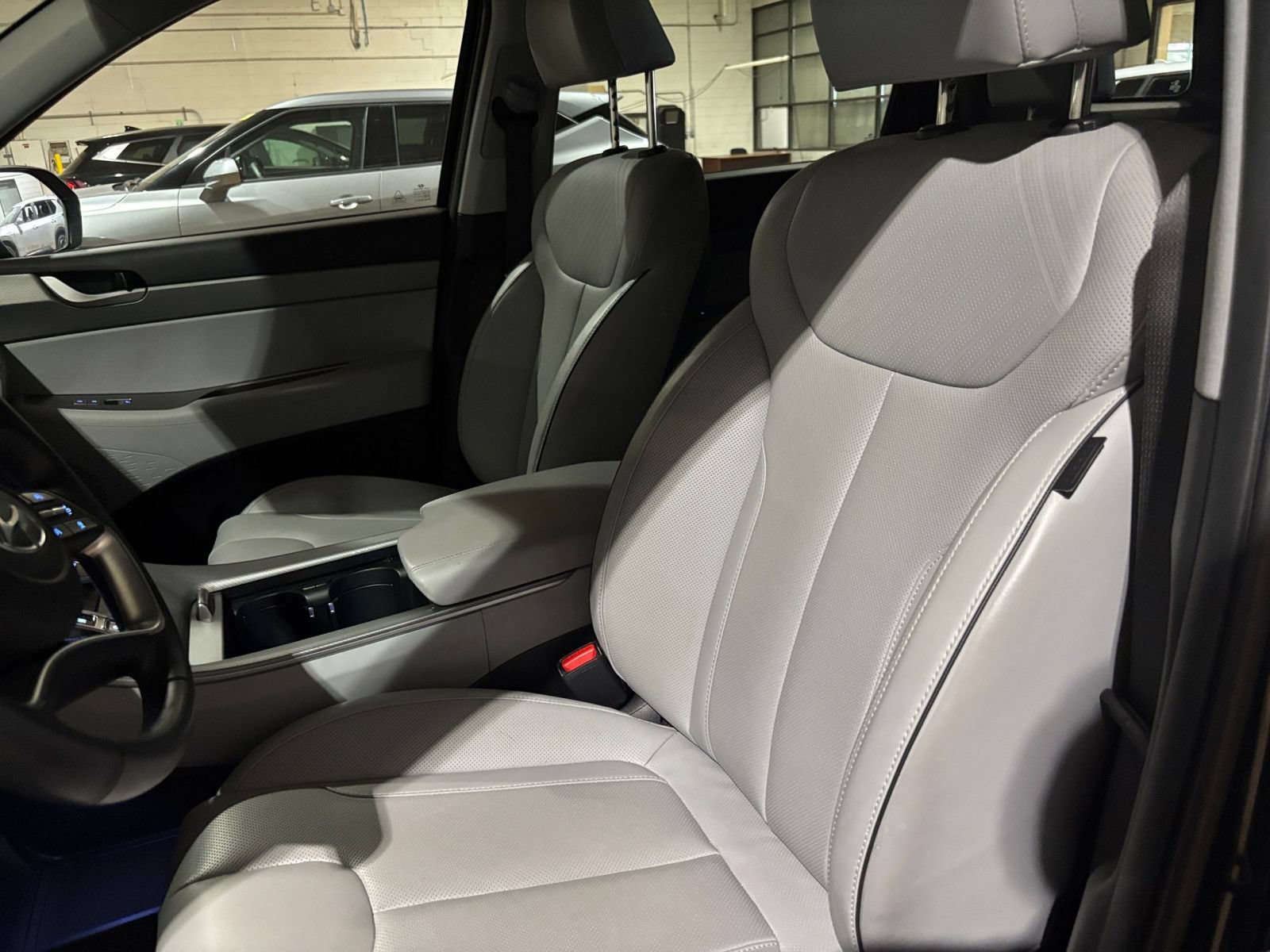 Used 2025 Hyundai Palisade SEL FWD image 38
