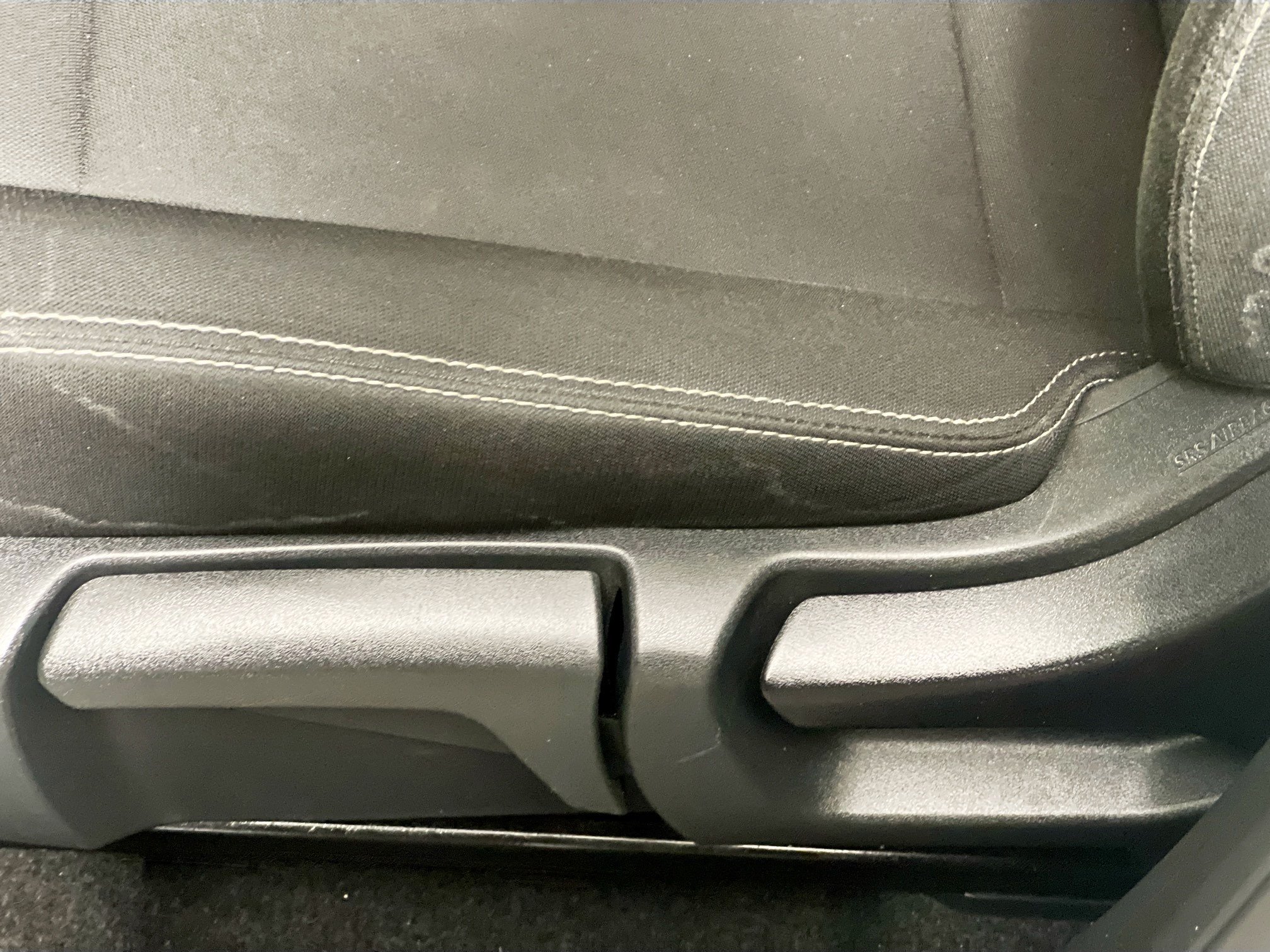 Used 2024 Nissan Rogue S FWD image 15