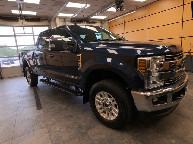 Certified 2019 Ford F250 Lariat w/ FX4 Off-Road Package AWD/4WD image 1