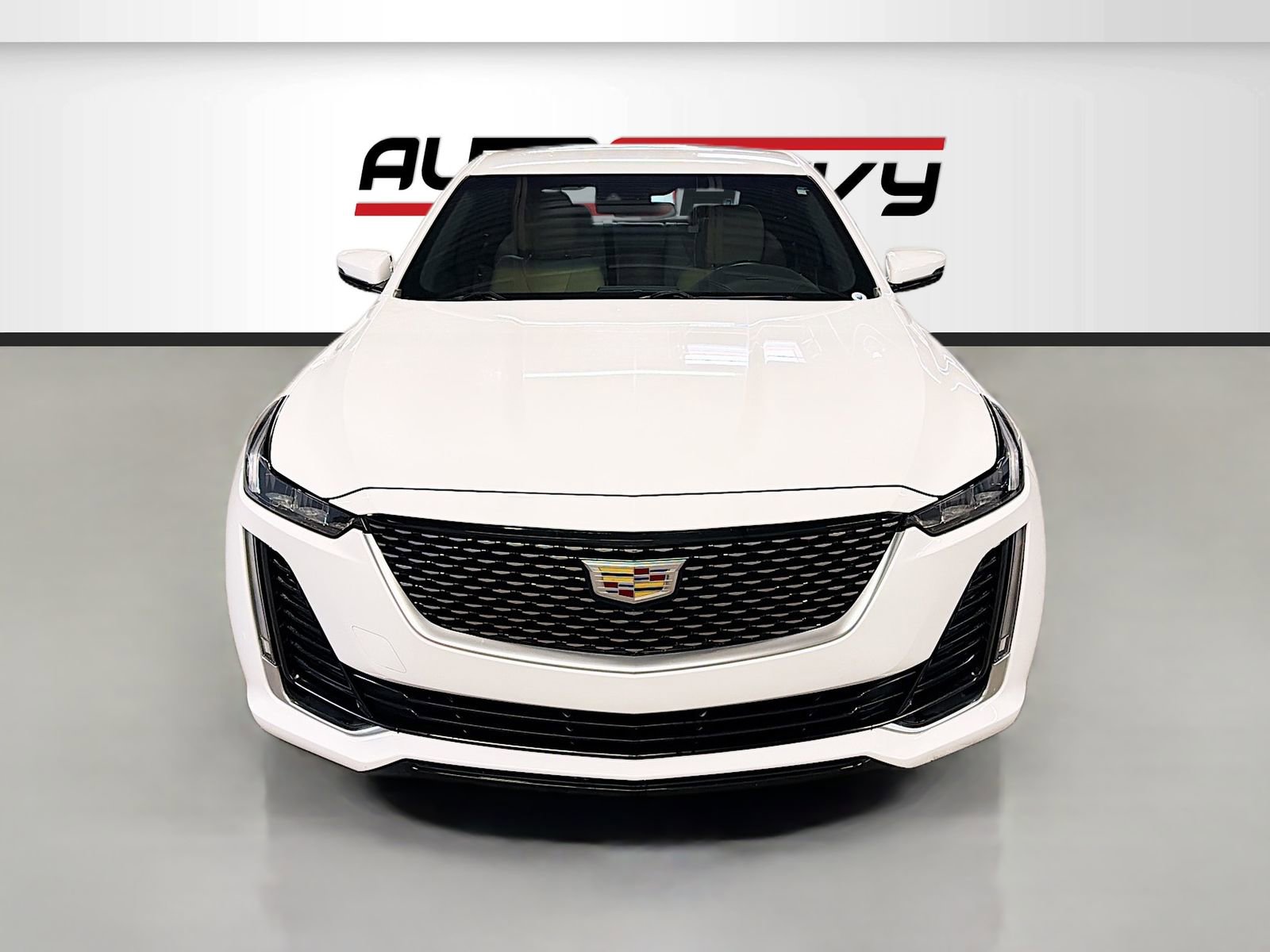 Used 2023 Cadillac CT5 Luxury image 2