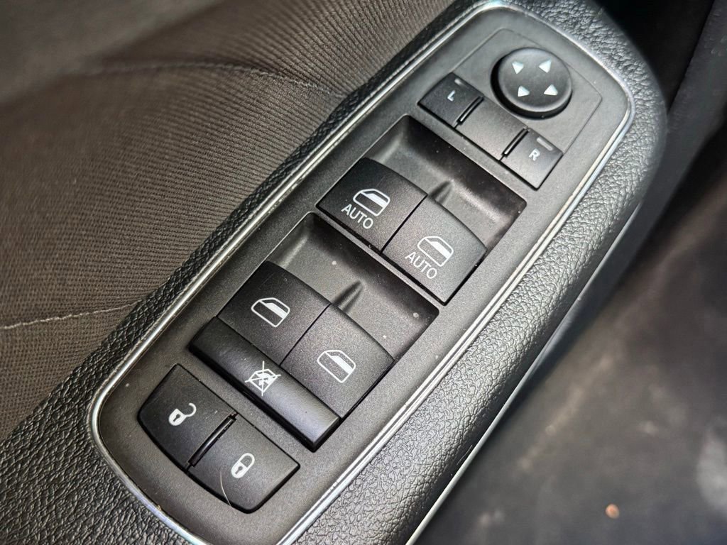 Used 2023 Dodge Charger SXT image 23